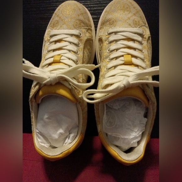 NEW Tory Burch Howell T Monogram Gold Thread Jacquard & Calf Leather Sne… - Picture 8 of 14